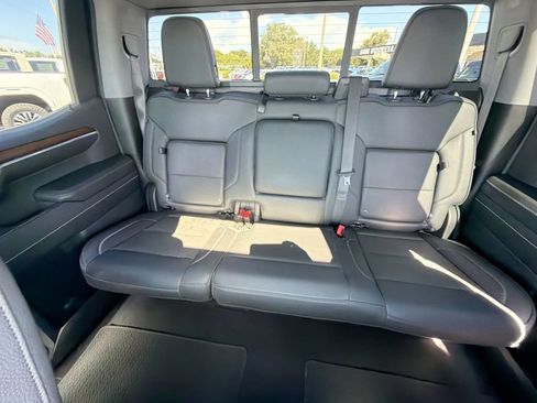 Used 2024 GMC Sierra 1500 Denali w/ Denali Reserve Package AWD/4WD image 14