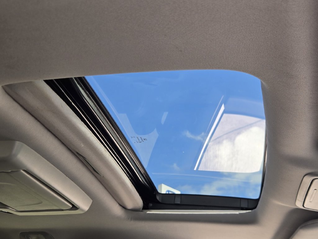 Certified 2024 Honda Odyssey Touring image 22