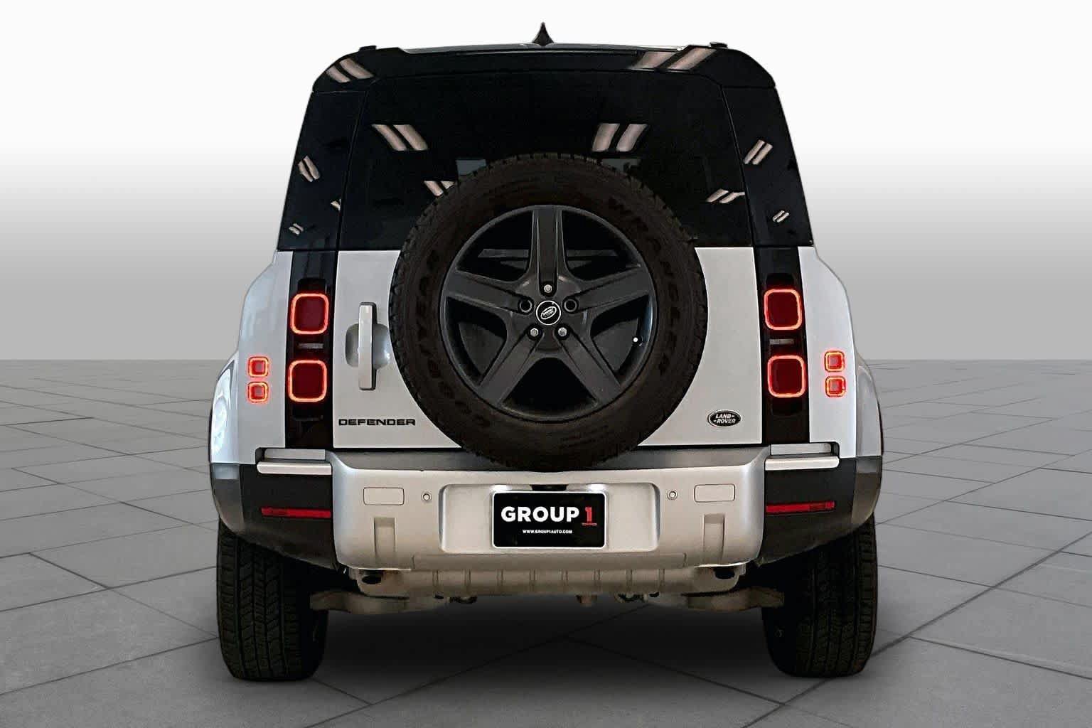 Used 2022 Land Rover Defender 110 AWD/4WD image 4