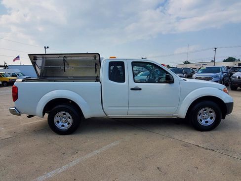 Used 2016 Nissan Frontier S image 5