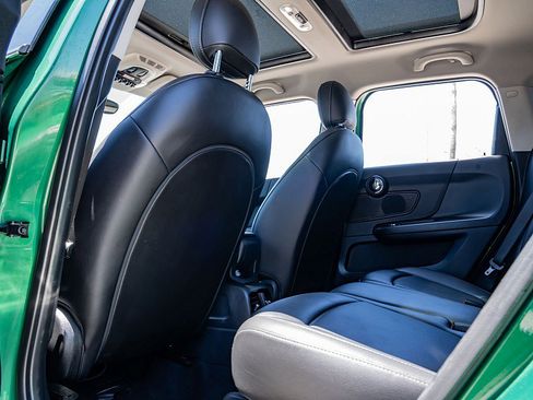 Used 2020 MINI Cooper Countryman FWD image 17