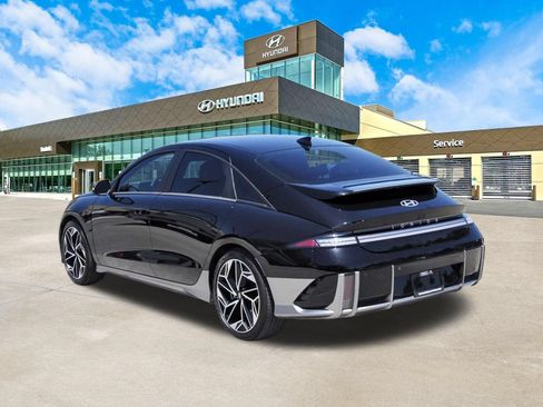 Used 2023 Hyundai Ioniq 6 SEL RWD image 8