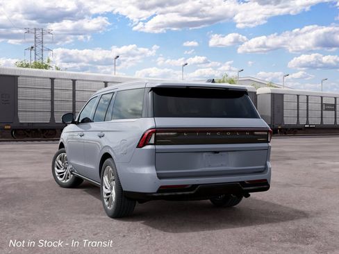 New 2027 Lincoln Navigator Reserve AWD/4WD image 8