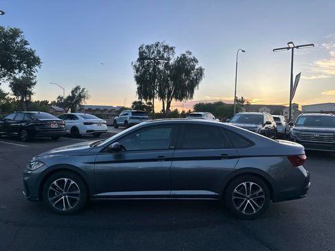 Used 2025 Volkswagen Jetta Sport FWD image 7