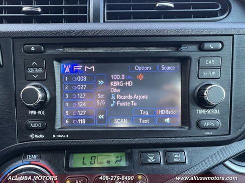 Used 2014 Toyota Prius C Four image 28