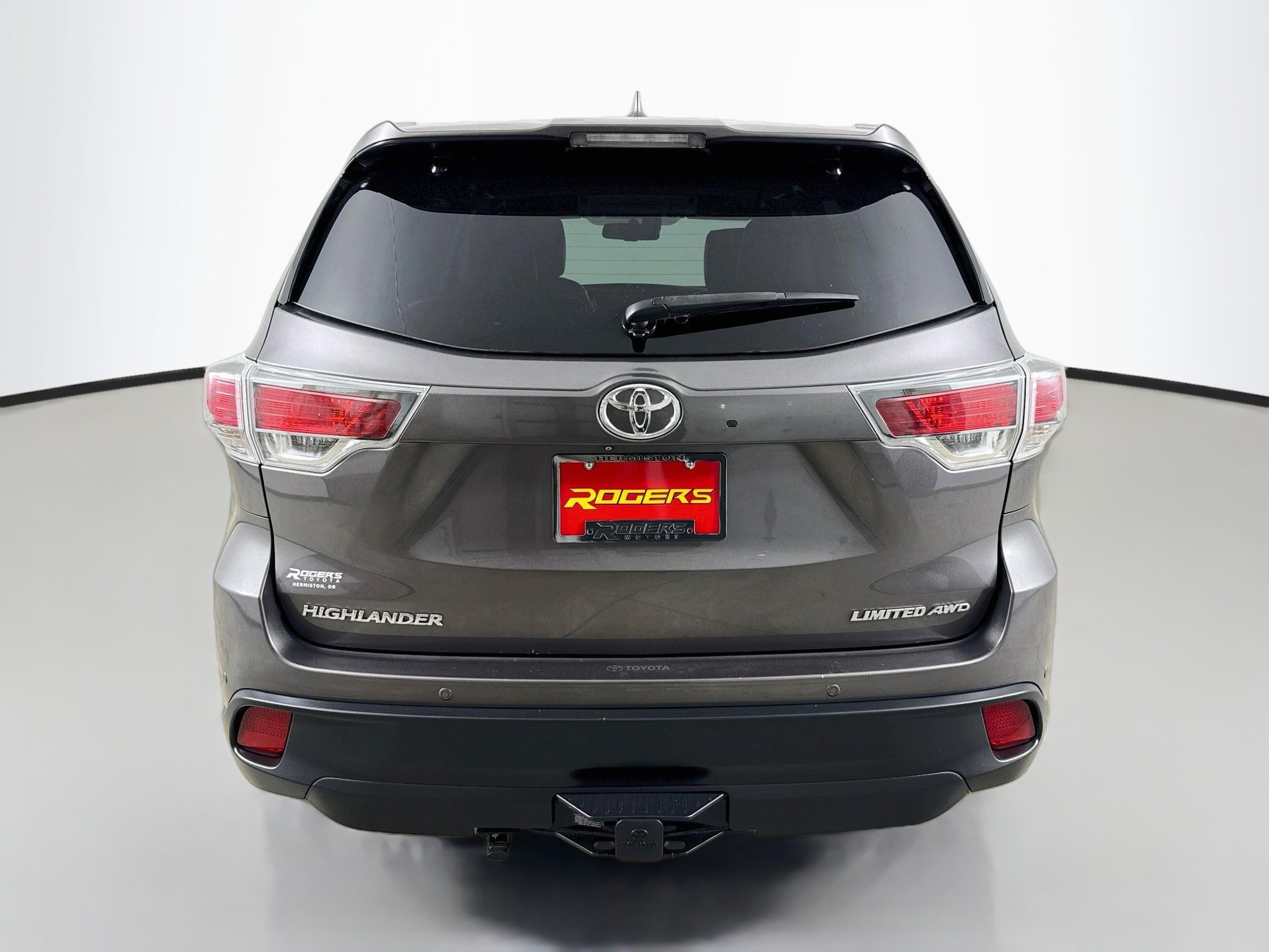 Used 2015 Toyota Highlander Limited w/ Driver Technology Package AWD/4WD image 7