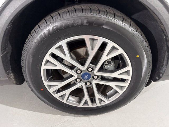 Used 2020 Ford Escape SEL FWD image 15