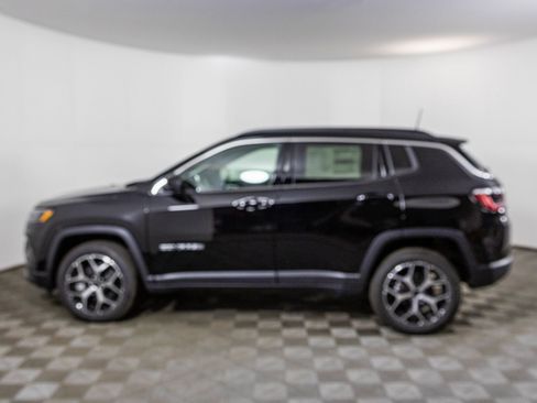New 2026 Jeep Compass Limited image 14
