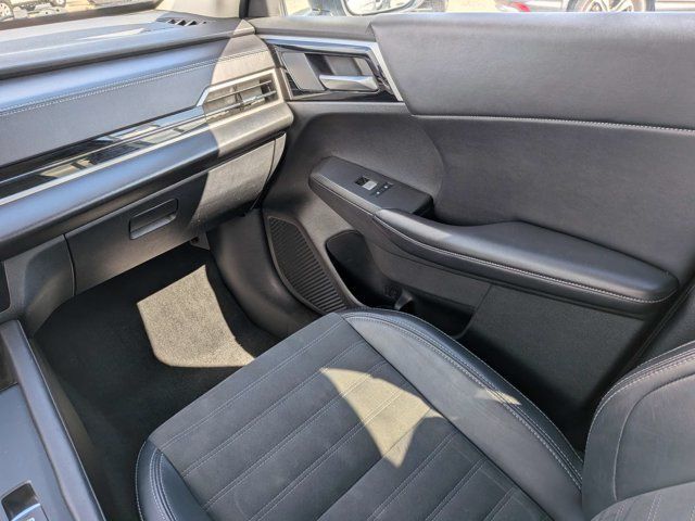 Used 2024 Mitsubishi Outlander SE FWD image 16