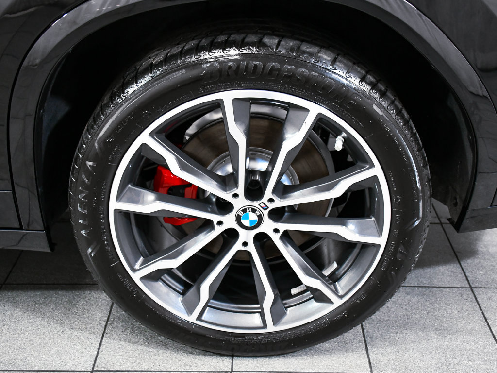 Used 2025 BMW X4 M40i w/ Premium Package AWD/4WD image 8