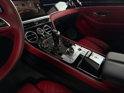 Used 2021 Bentley Continental GT AWD/4WD image 40