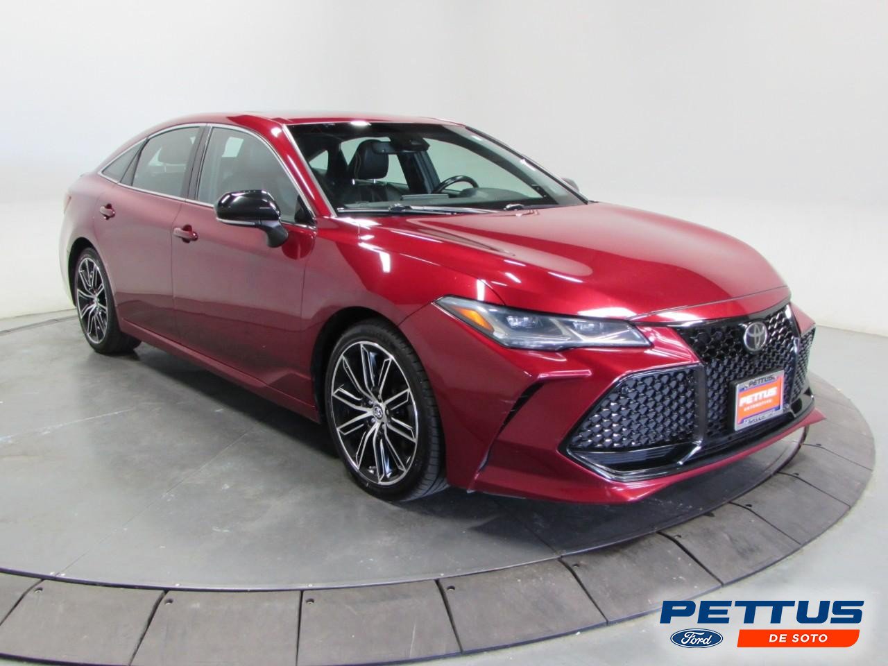 Used 2019 Toyota Avalon Touring w/ All Weather Liner Package FWD image 1
