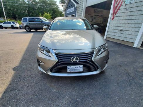 Used 2018 Lexus ES 350 w/ Premier Package FWD image 3