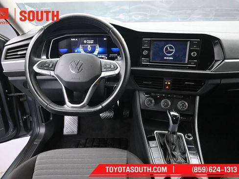 Used 2024 Volkswagen Jetta S FWD image 11