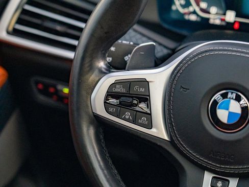 Used 2021 BMW X5 M50i image 23