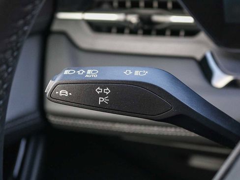 Used 2025 Audi Q6 e-tron Premium w/ Convenience Package image 33