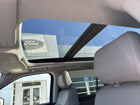 Used 2025 Ford Expedition Max Active AWD/4WD image 21