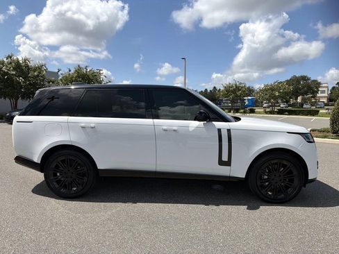 New 2026 Land Rover Range Rover Long Wheelbase SE AWD/4WD image 6