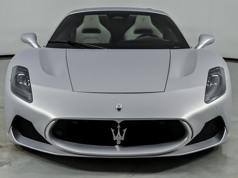 Used 2023 Maserati MC20 Spyder RWD image 5