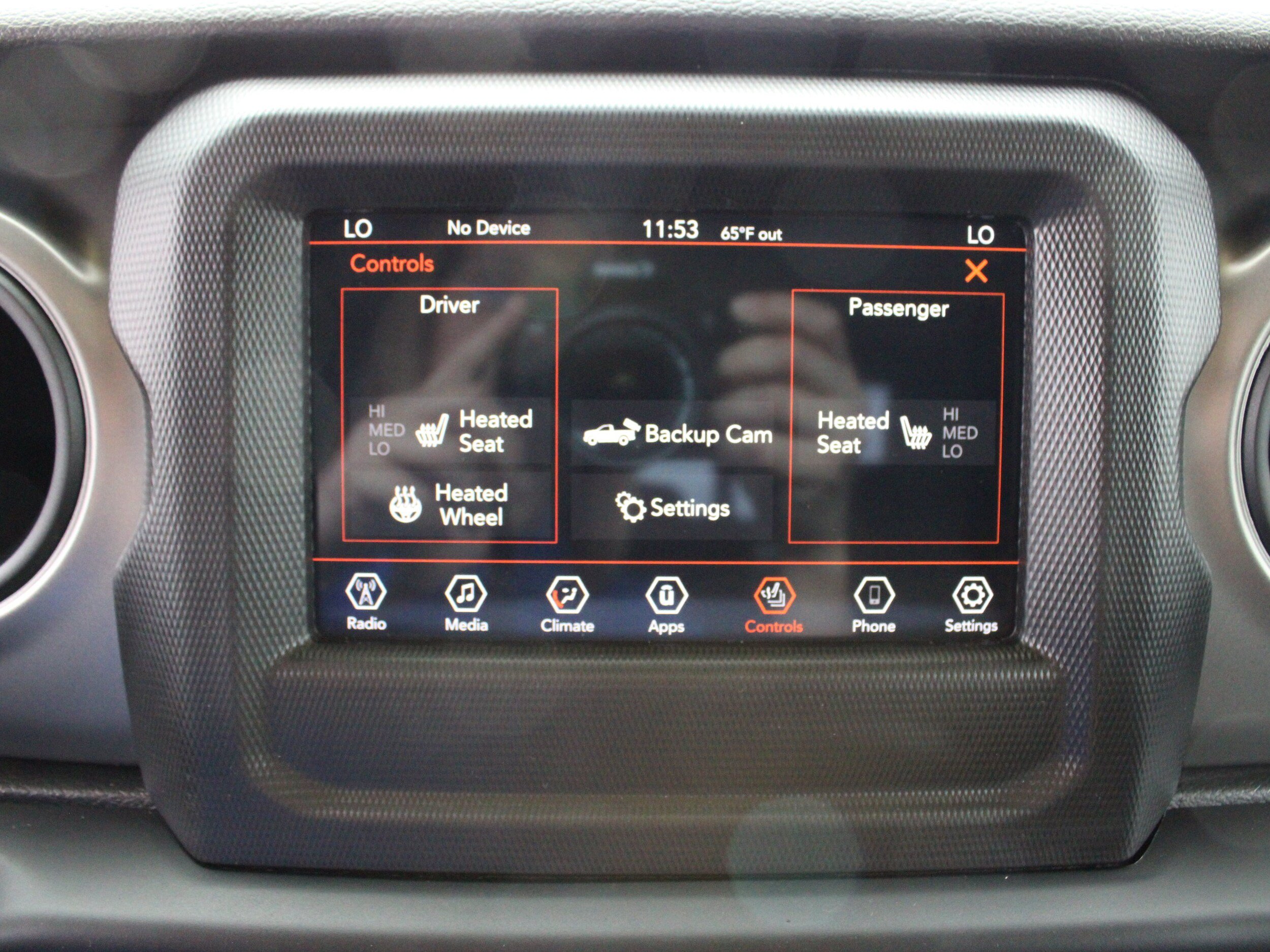 Used 2023 Jeep Gladiator Sport AWD/4WD image 25