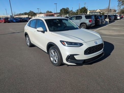 Used 2024 Honda HR-V LX image 3