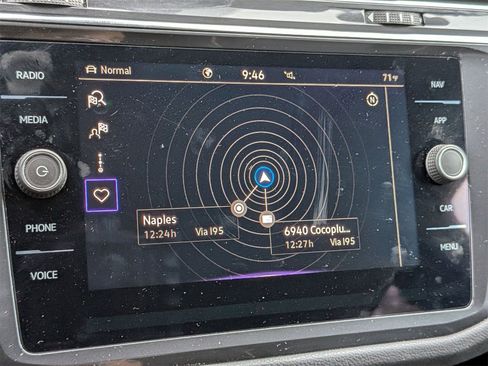 Used 2022 Volkswagen Tiguan SEL R-Line image 23