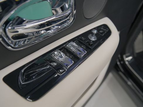 Used 2023 Rolls-Royce Cullinan image 53