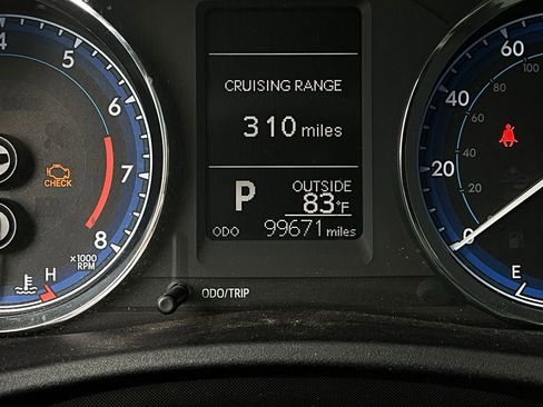 Used 2018 Toyota Corolla L image 31