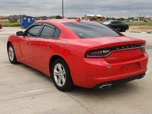 Used 2023 Dodge Charger SXT RWD image 2