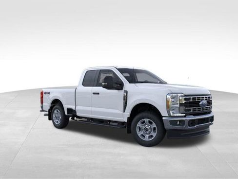 New 2026 Ford F350 XLT image 7