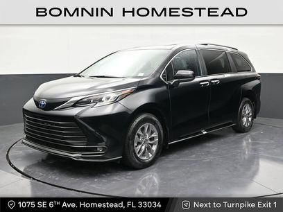 Used 2025 Toyota Sienna XLE w/ XLE Plus Package