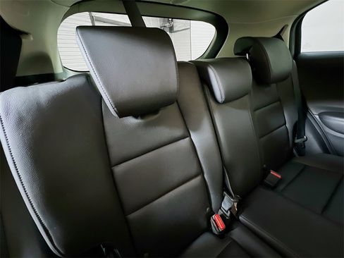 Used 2019 Honda HR-V Touring image 25