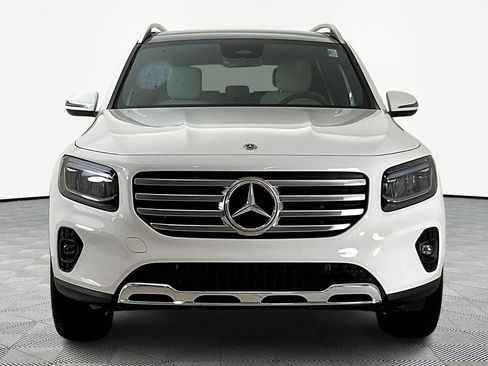 Certified 2026 Mercedes-Benz GLB 250 4MATIC image 2