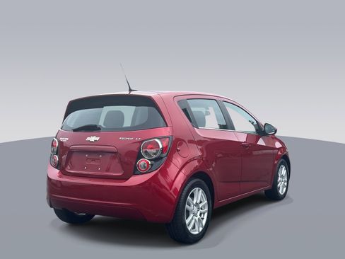 Used 2014 Chevrolet Sonic LT w/ Wheels and Fog Lamp Package image 3
