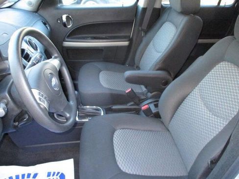 Used 2010 Chevrolet HHR LS image 28
