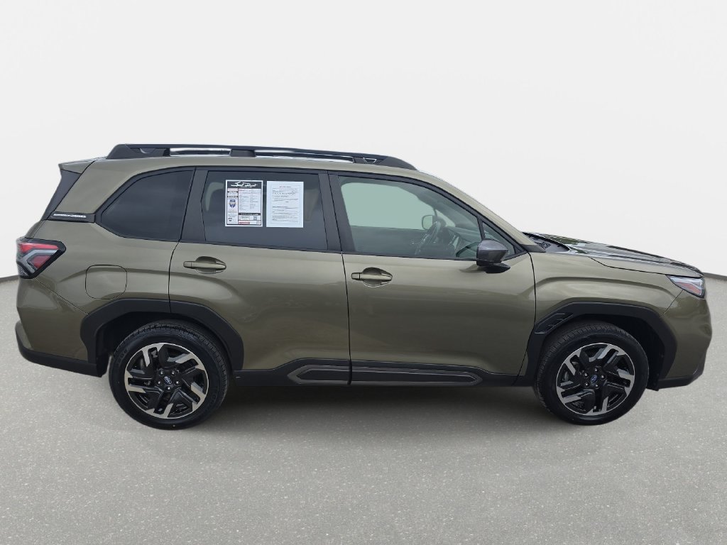 Used 2025 Subaru Forester Limited w/ Popular Package #2 AWD/4WD image 4
