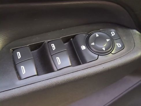 Certified 2020 Chevrolet Equinox LT image 28