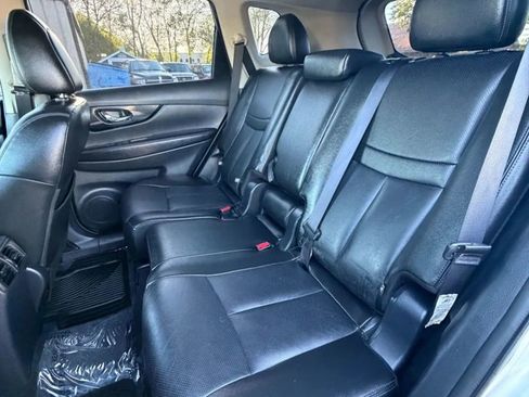 Used 2018 Nissan Rogue SL FWD image 22