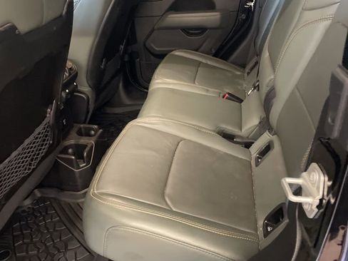 Used 2024 Jeep Gladiator Mojave image 14