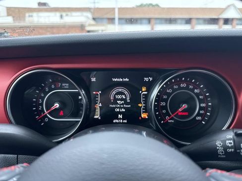 Used 2019 Jeep Wrangler Unlimited Rubicon AWD/4WD image 35
