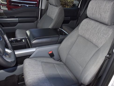 Certified 2022 Ford F150 XLT w/ Equipment Group 302A High image 33