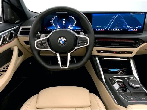 Certified 2025 BMW 430i Convertible w/ M Sport Package RWD image 4
