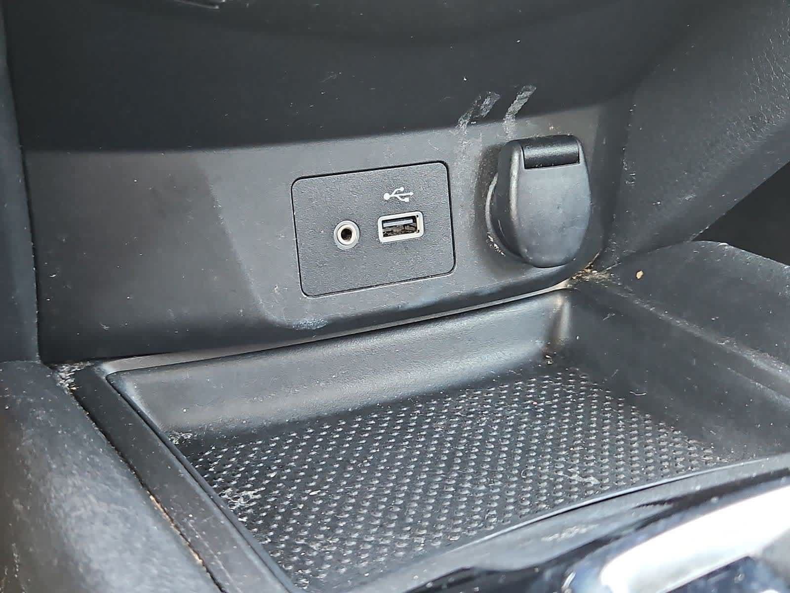 Used 2018 Nissan Rogue SV FWD image 28