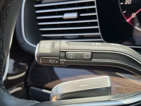 Used 2025 Mercedes-Benz GLE 350 4MATIC image 32
