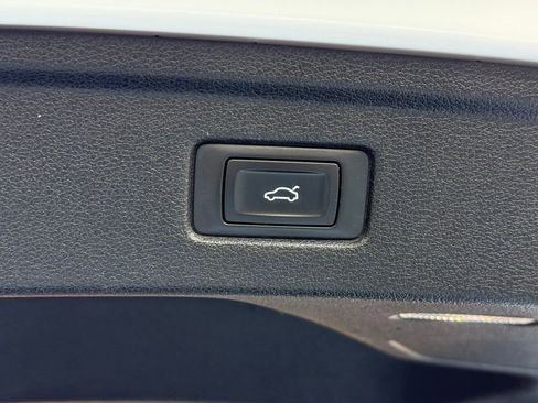 Used 2019 Audi A5 2.0T Premium image 17