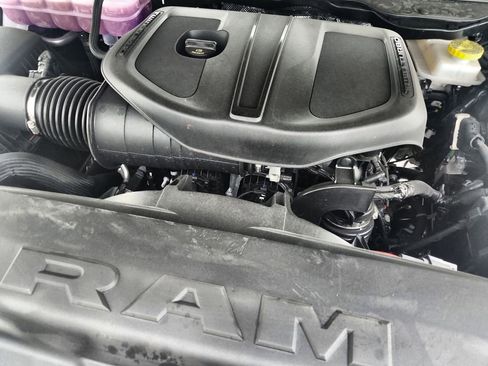 New 2026 RAM 1500 4x4 Crew Cab image 32