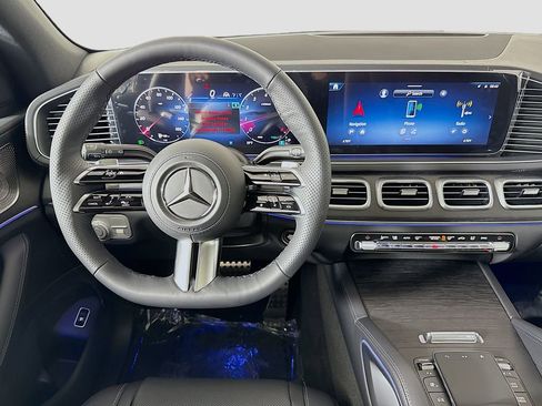 Used 2026 Mercedes-Benz GLS 450 4MATIC image 24