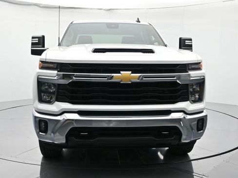 Certified 2025 Chevrolet Silverado 2500 LT w/ Convenience Package image 2