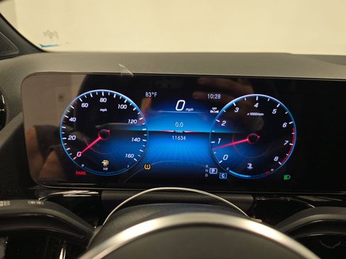 Used 2023 Mercedes-Benz GLA 250 4MATIC w/ Premium Package image 13