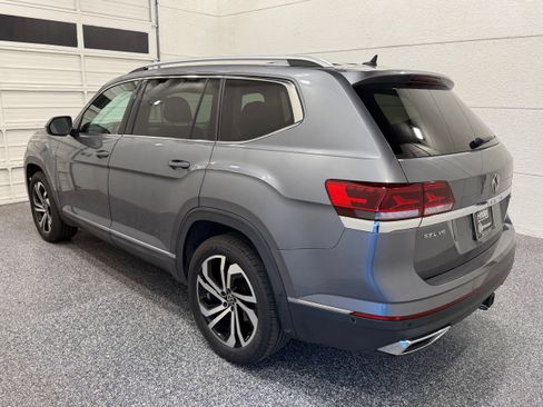 Used 2021 Volkswagen Atlas SEL Premium AWD/4WD image 4